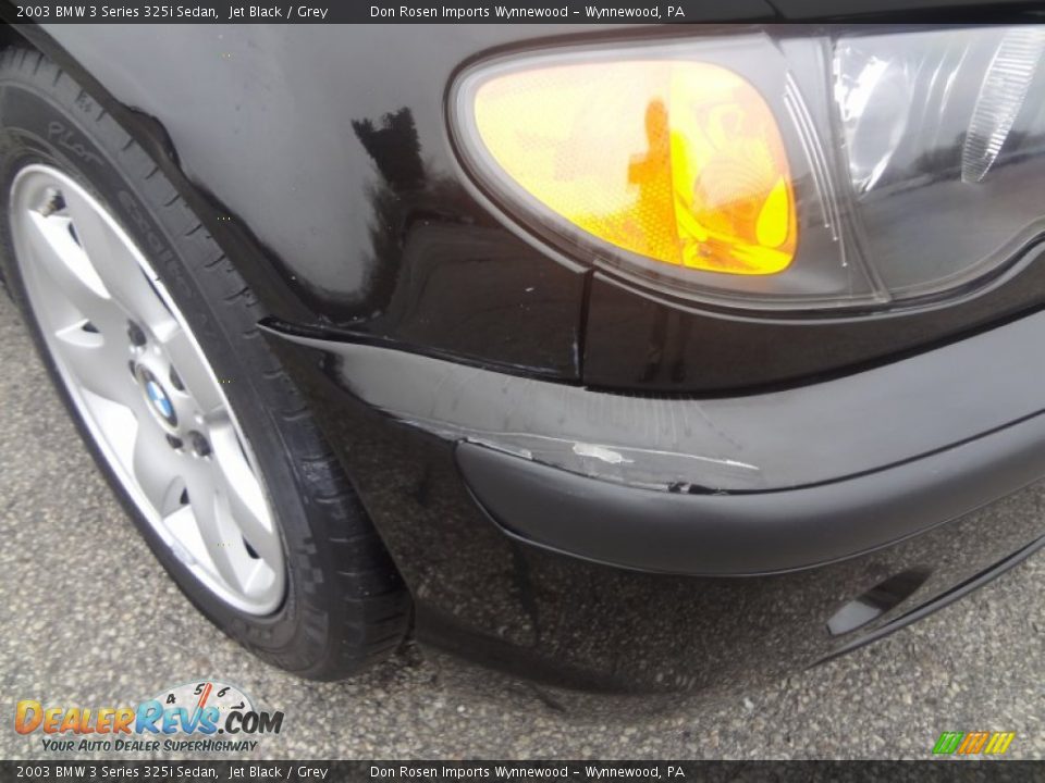 2003 BMW 3 Series 325i Sedan Jet Black / Grey Photo #9