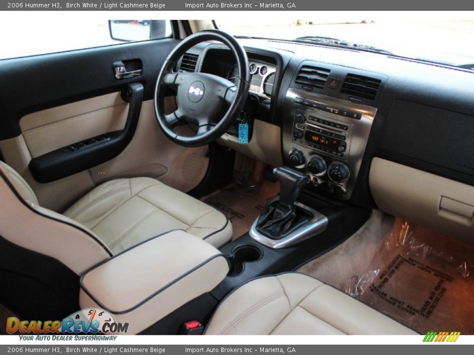 Light Cashmere Beige Interior - 2006 Hummer H3  Photo #16