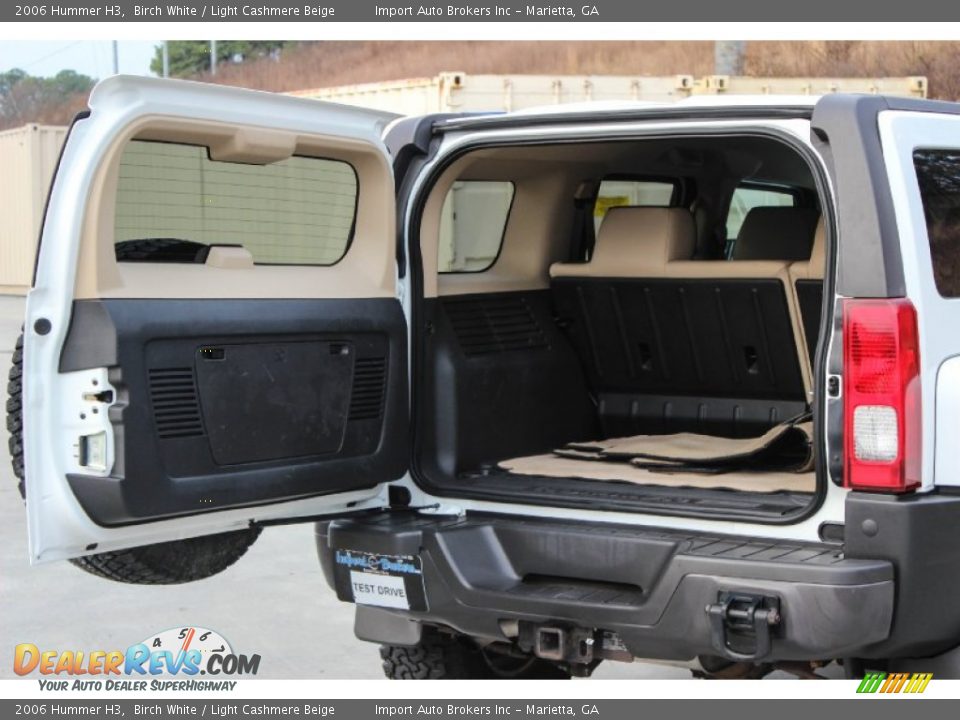 2006 Hummer H3 Birch White / Light Cashmere Beige Photo #31