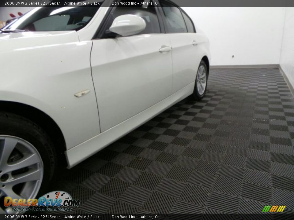 2006 BMW 3 Series 325i Sedan Alpine White / Black Photo #4