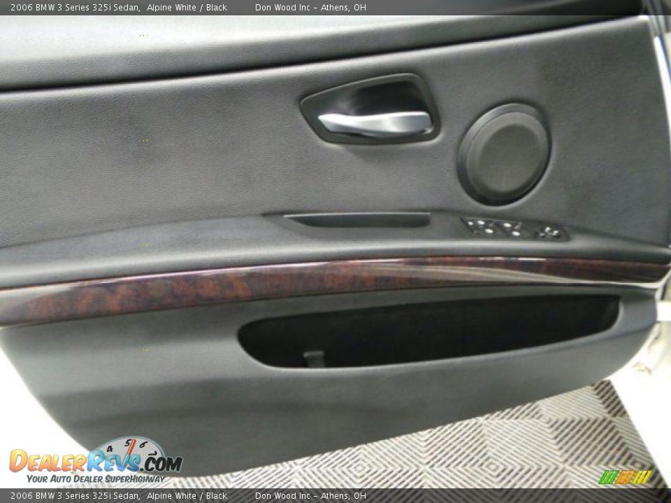 2006 BMW 3 Series 325i Sedan Alpine White / Black Photo #12