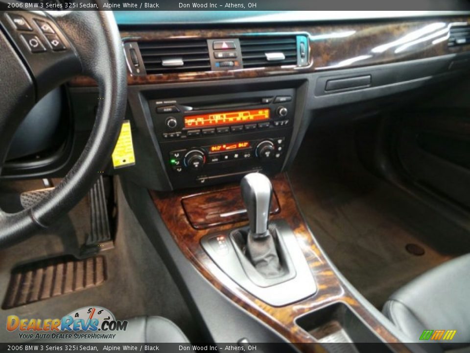 2006 BMW 3 Series 325i Sedan Alpine White / Black Photo #27