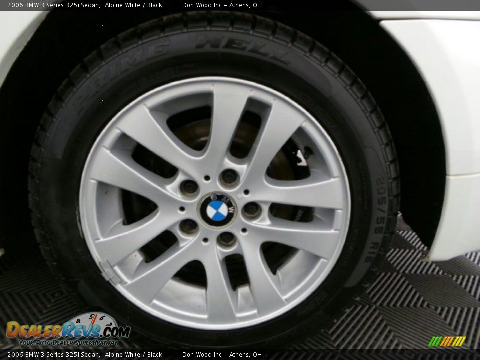 2006 BMW 3 Series 325i Sedan Alpine White / Black Photo #31