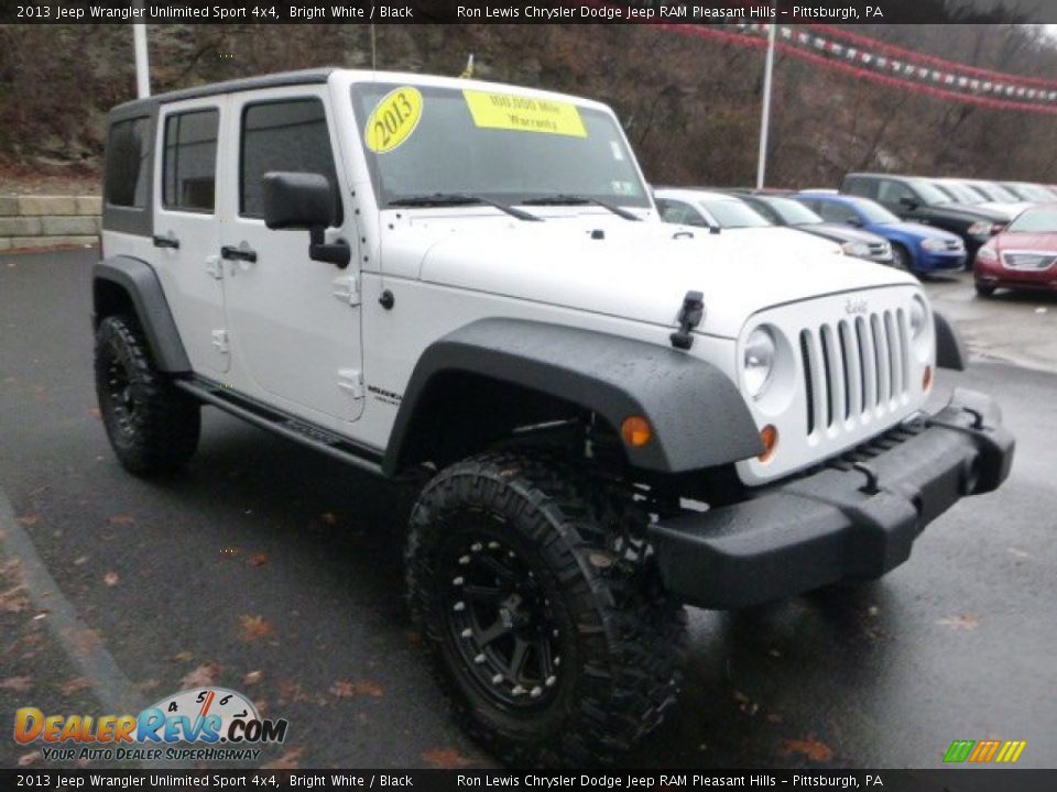 2013 Jeep Wrangler Unlimited Sport 4x4 Bright White / Black Photo #6