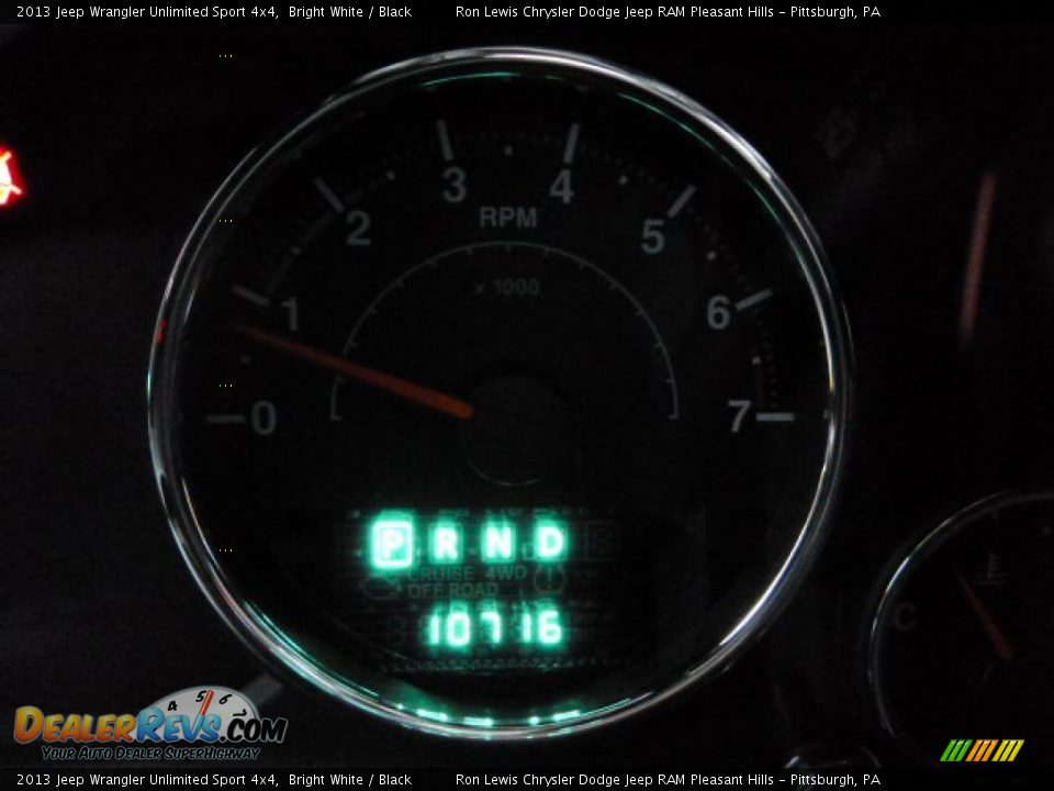 2013 Jeep Wrangler Unlimited Sport 4x4 Bright White / Black Photo #19