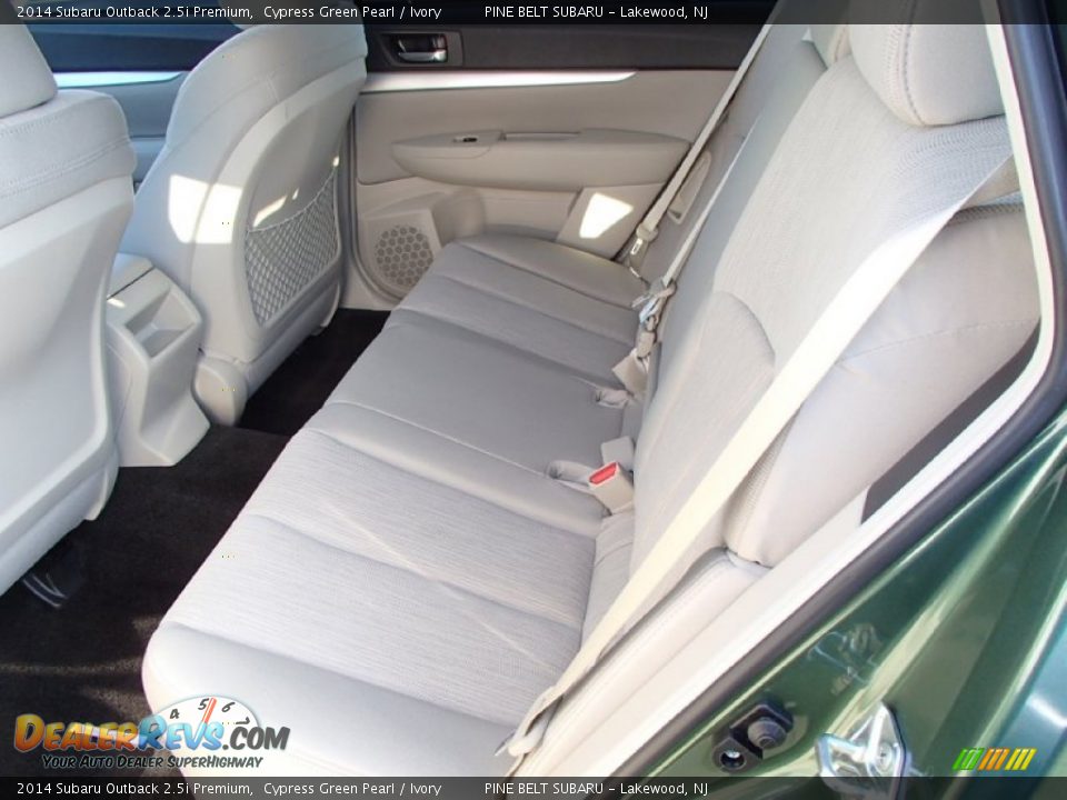 2014 Subaru Outback 2.5i Premium Cypress Green Pearl / Ivory Photo #5