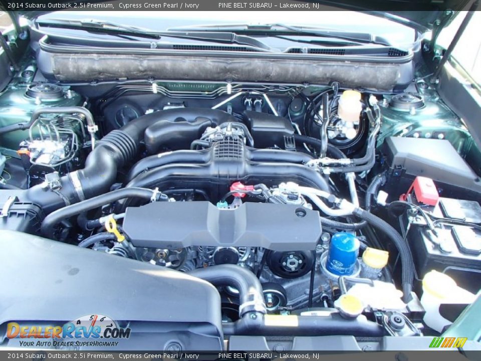 2014 Subaru Outback 2.5i Premium Cypress Green Pearl / Ivory Photo #11