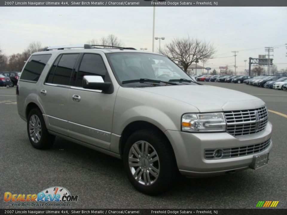 2007 Lincoln Navigator Ultimate 4x4 Silver Birch Metallic / Charcoal/Caramel Photo #3