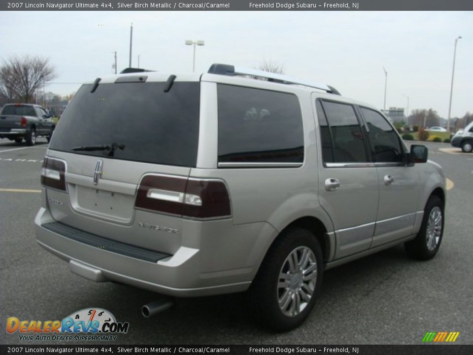 2007 Lincoln Navigator Ultimate 4x4 Silver Birch Metallic / Charcoal/Caramel Photo #4