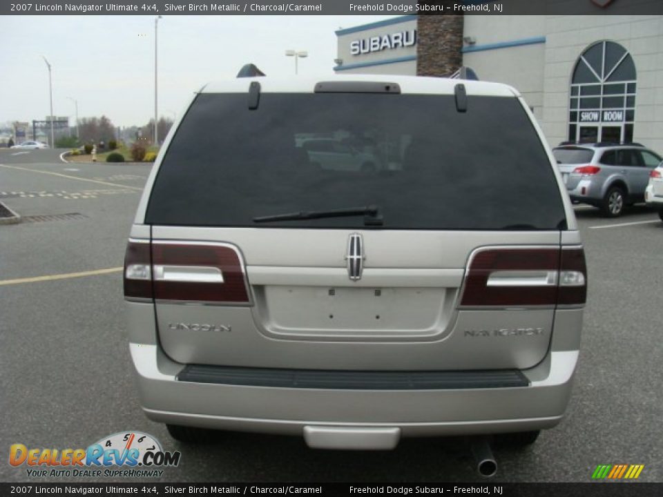 2007 Lincoln Navigator Ultimate 4x4 Silver Birch Metallic / Charcoal/Caramel Photo #5