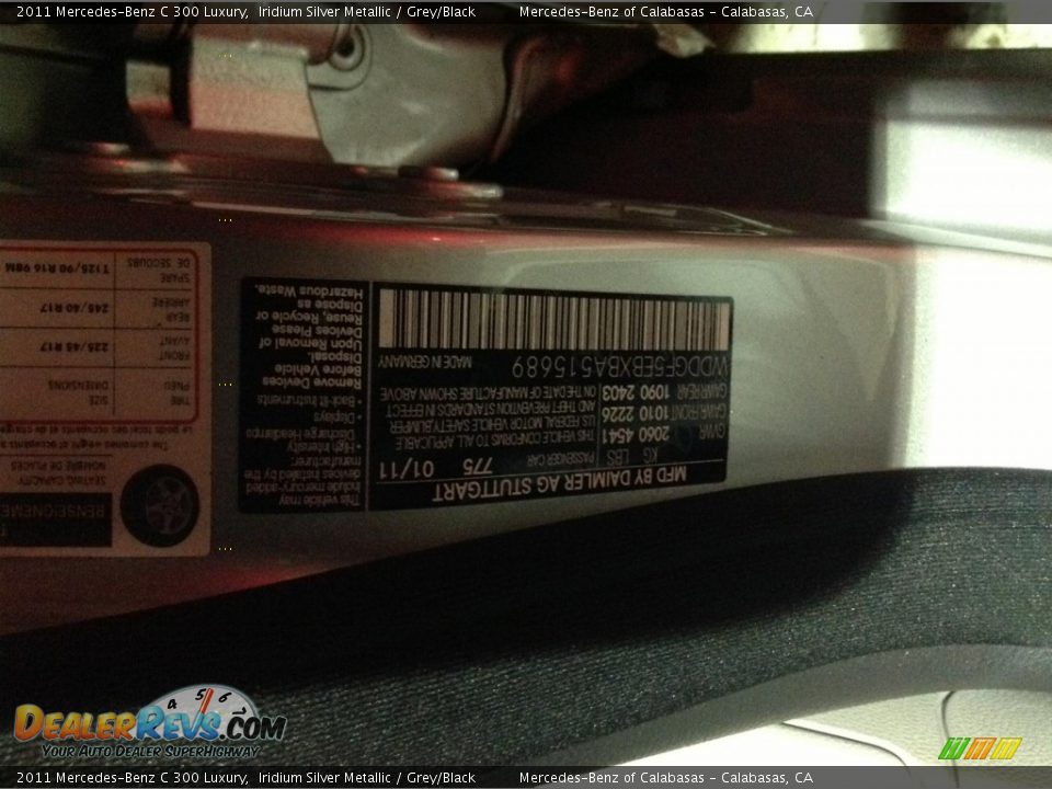 2011 Mercedes-Benz C 300 Luxury Iridium Silver Metallic / Grey/Black Photo #6