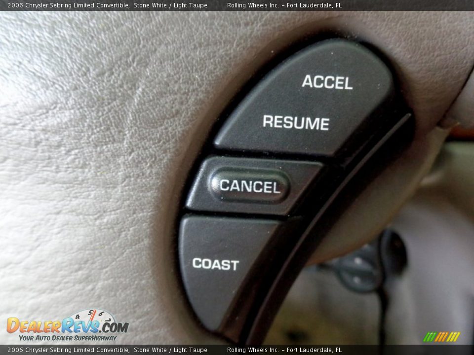 Controls of 2006 Chrysler Sebring Limited Convertible Photo #17
