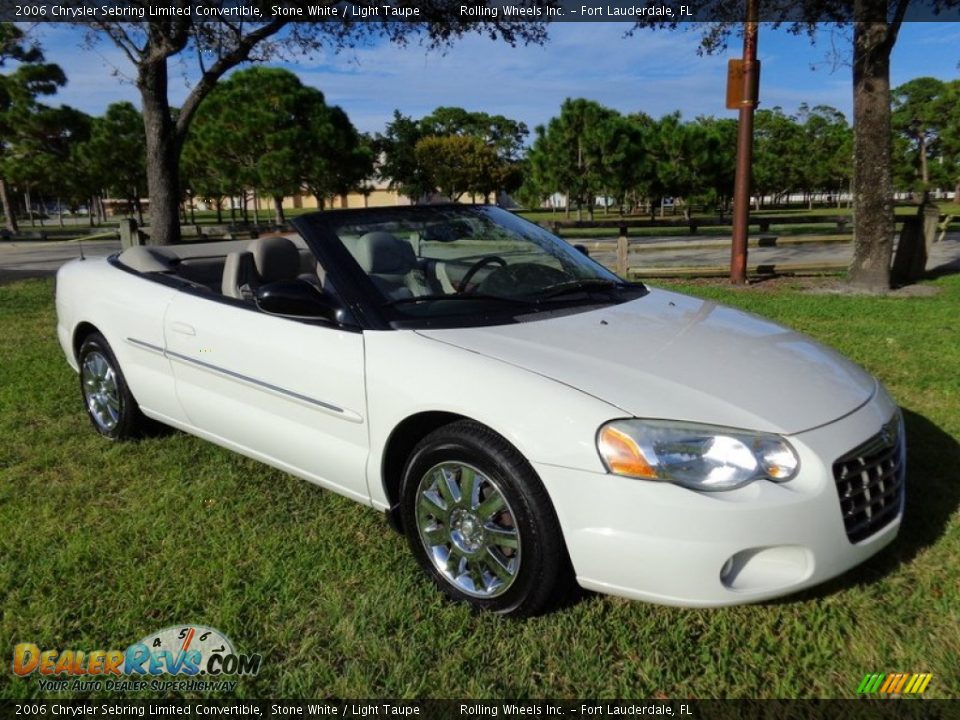 Front 3/4 View of 2006 Chrysler Sebring Limited Convertible Photo #19
