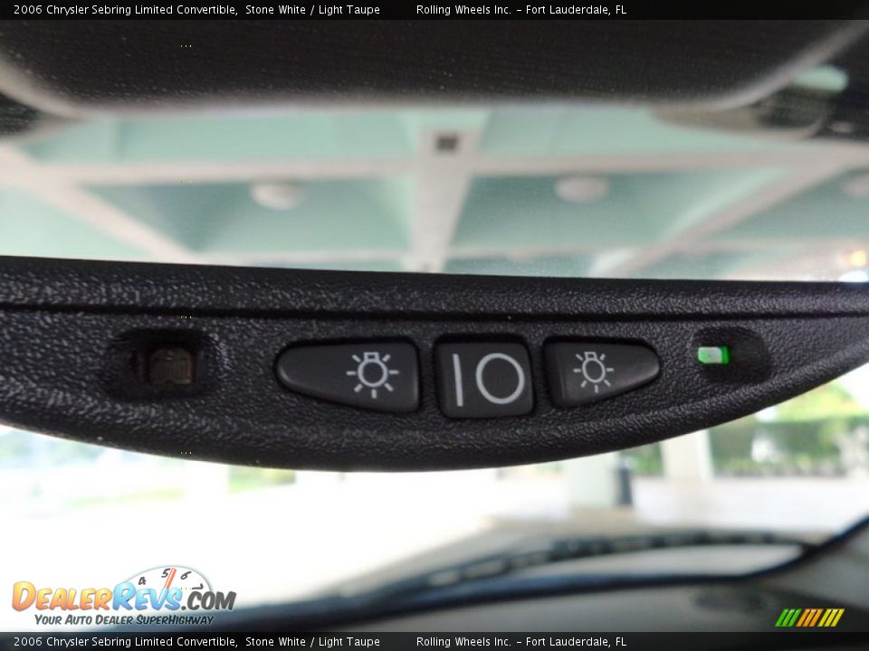 2006 Chrysler Sebring Limited Convertible Stone White / Light Taupe Photo #30