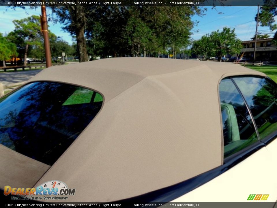2006 Chrysler Sebring Limited Convertible Stone White / Light Taupe Photo #33