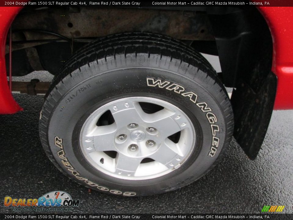 2004 Dodge Ram 1500 SLT Regular Cab 4x4 Flame Red / Dark Slate Gray Photo #3