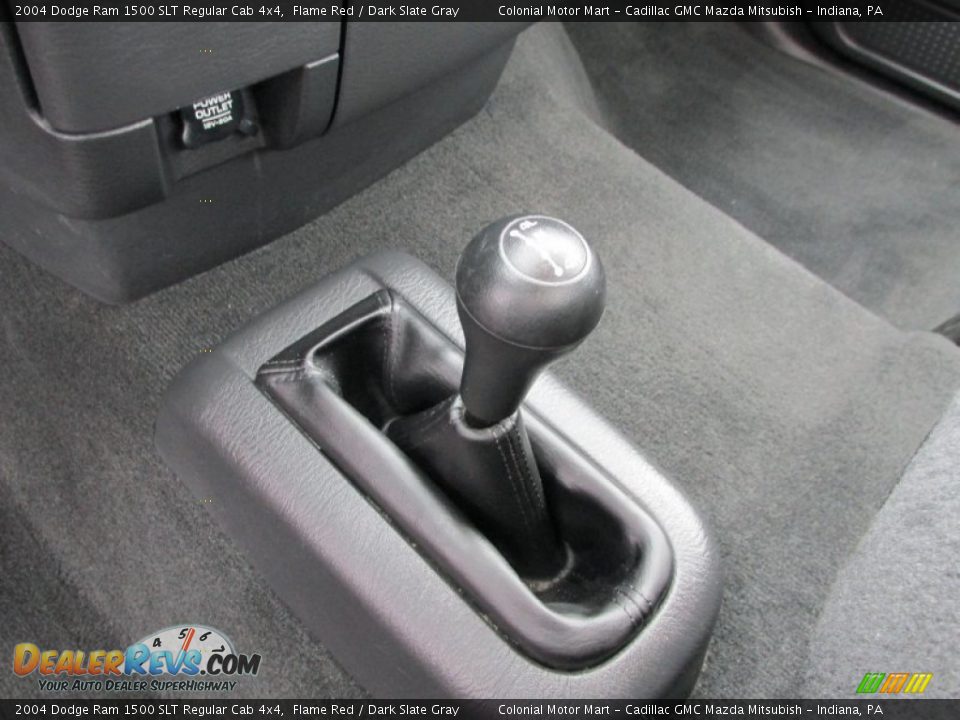 2004 Dodge Ram 1500 SLT Regular Cab 4x4 Flame Red / Dark Slate Gray Photo #15