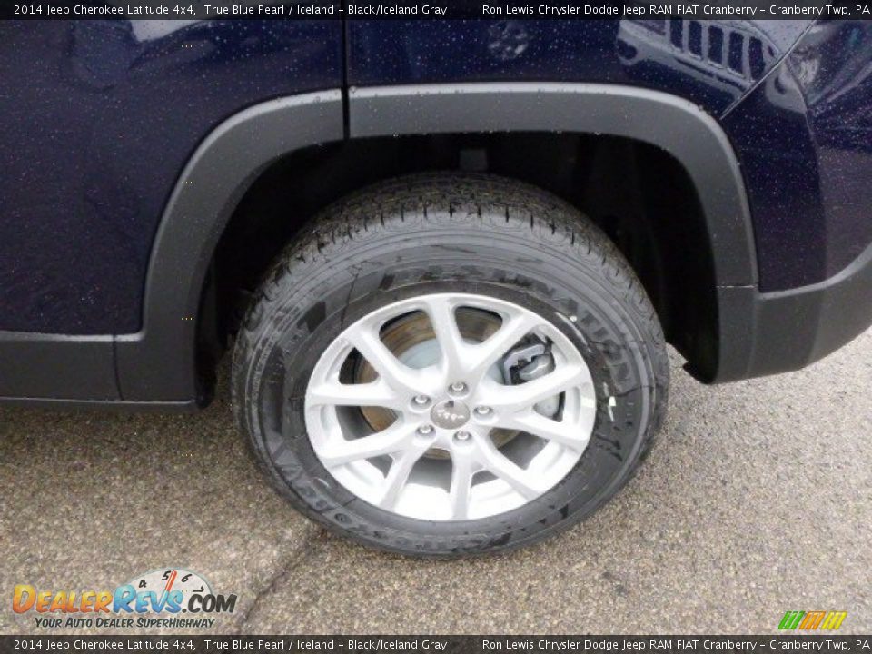 2014 Jeep Cherokee Latitude 4x4 True Blue Pearl / Iceland - Black/Iceland Gray Photo #9