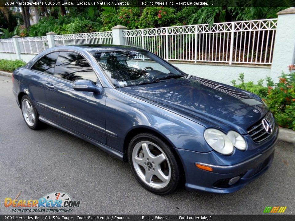 Front 3/4 View of 2004 Mercedes-Benz CLK 500 Coupe Photo #13