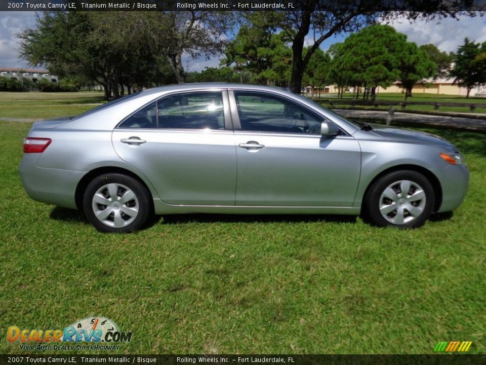 2007 Toyota Camry LE Titanium Metallic / Bisque Photo #10