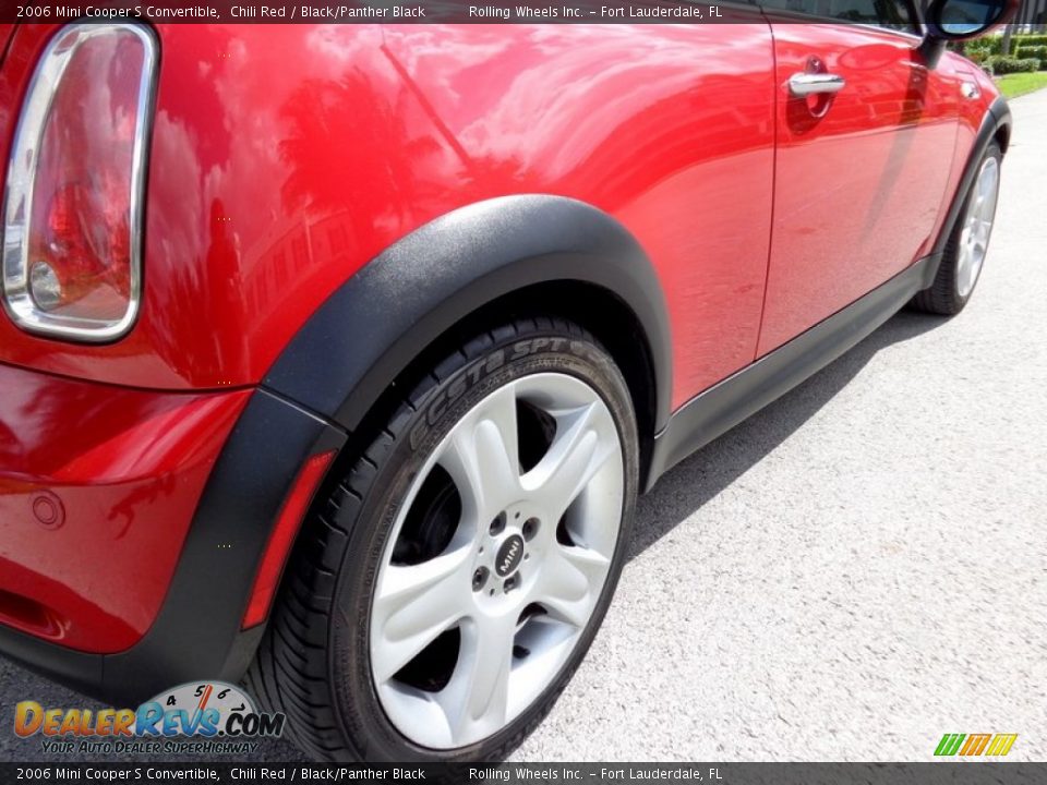 2006 Mini Cooper S Convertible Chili Red / Black/Panther Black Photo #22