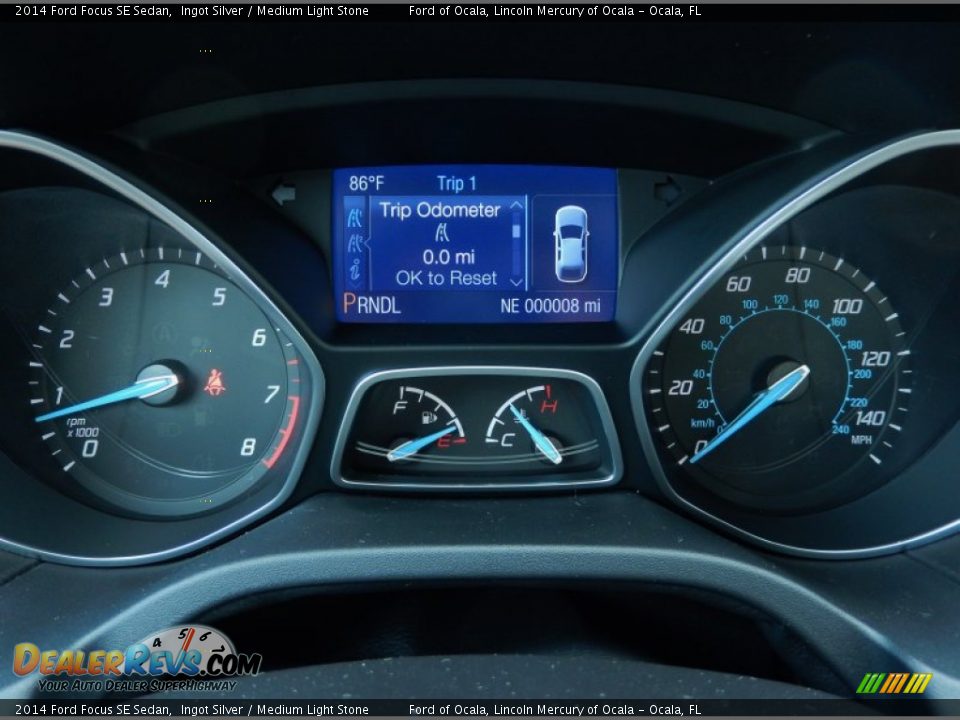 2014 Ford Focus SE Sedan Ingot Silver / Medium Light Stone Photo #9