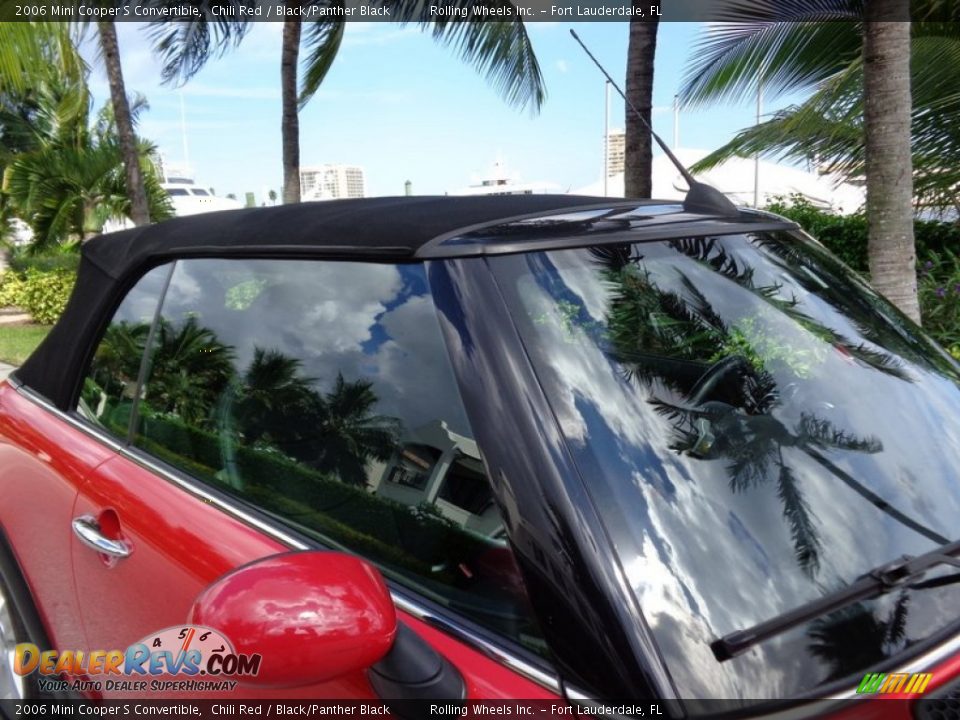 2006 Mini Cooper S Convertible Chili Red / Black/Panther Black Photo #32