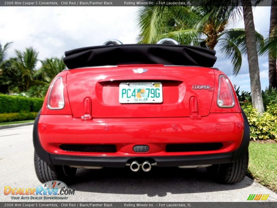 2006 Mini Cooper S Convertible Chili Red / Black/Panther Black Photo #33
