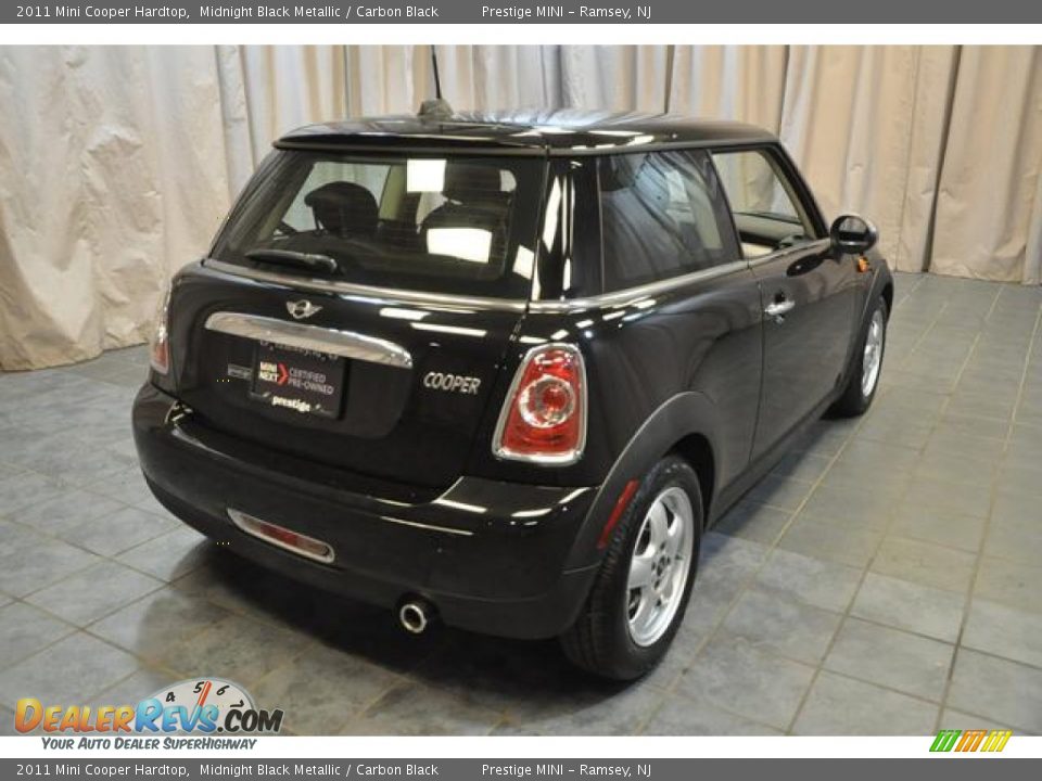 2011 Mini Cooper Hardtop Midnight Black Metallic / Carbon Black Photo #11