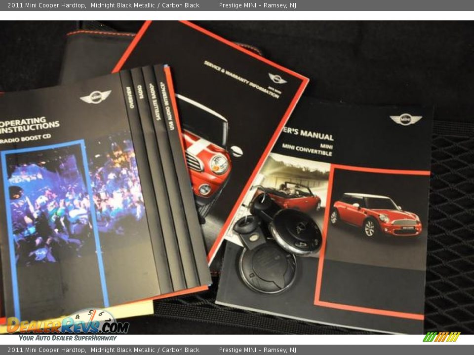 2011 Mini Cooper Hardtop Midnight Black Metallic / Carbon Black Photo #26