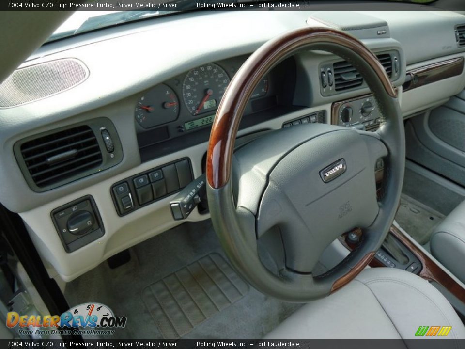 2004 Volvo C70 High Pressure Turbo Steering Wheel Photo #16