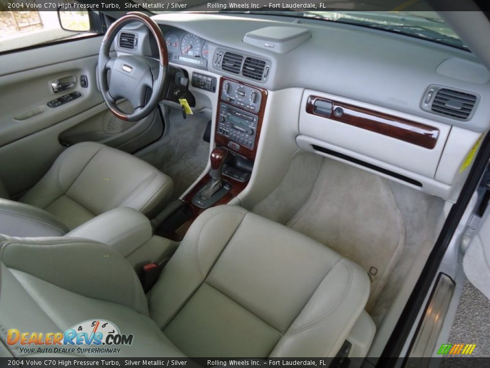 2004 Volvo C70 High Pressure Turbo Silver Metallic / Silver Photo #19
