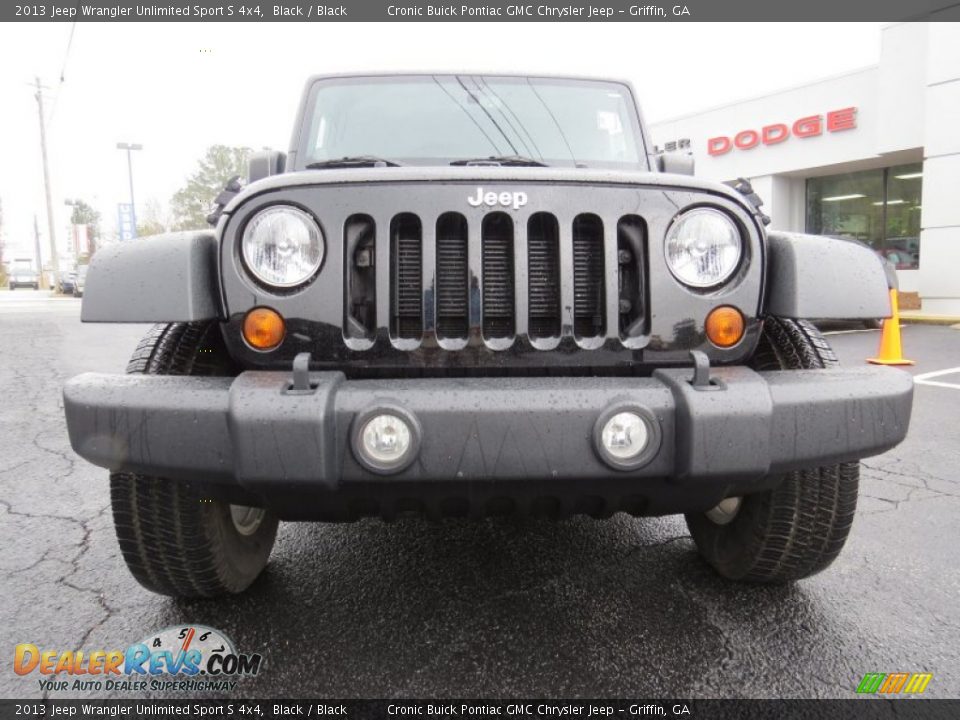 2013 Jeep Wrangler Unlimited Sport S 4x4 Black / Black Photo #2