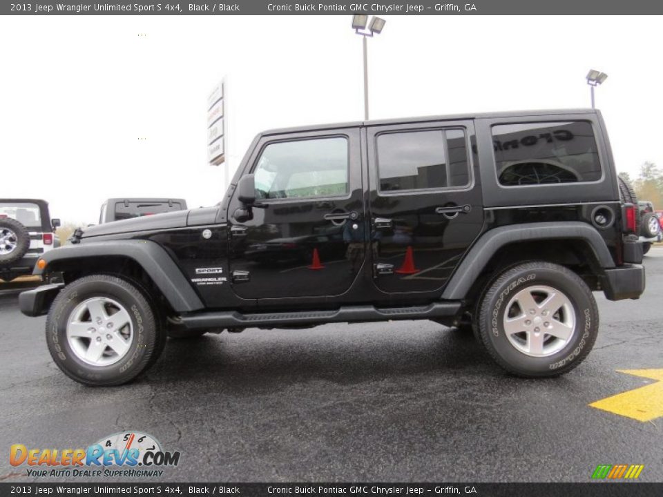 2013 Jeep Wrangler Unlimited Sport S 4x4 Black / Black Photo #4