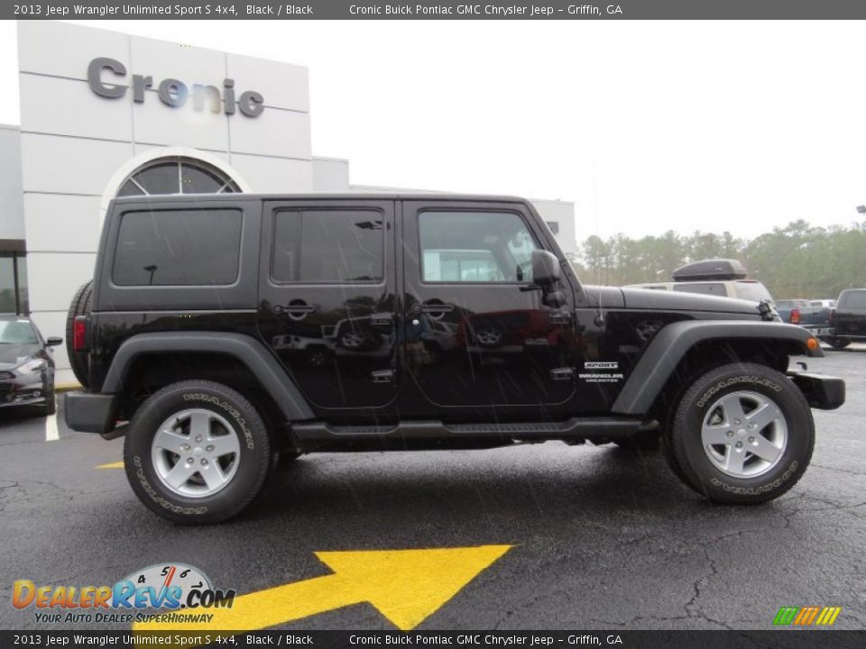 2013 Jeep Wrangler Unlimited Sport S 4x4 Black / Black Photo #8