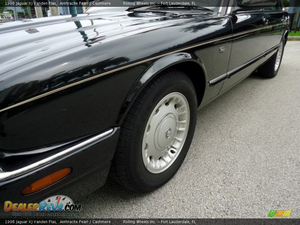 1998 Jaguar XJ Vanden Plas Anthracite Pearl / Cashmere Photo #22
