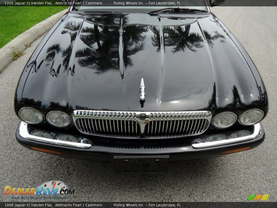 1998 Jaguar XJ Vanden Plas Anthracite Pearl / Cashmere Photo #24