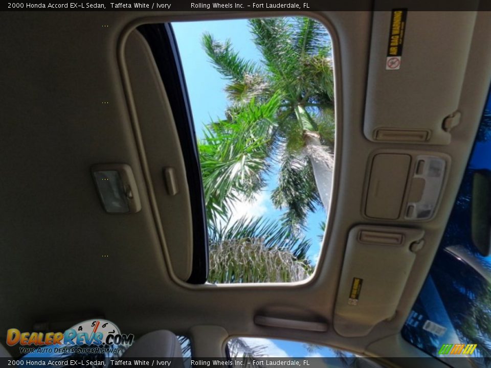 Sunroof of 2000 Honda Accord EX-L Sedan Photo #3