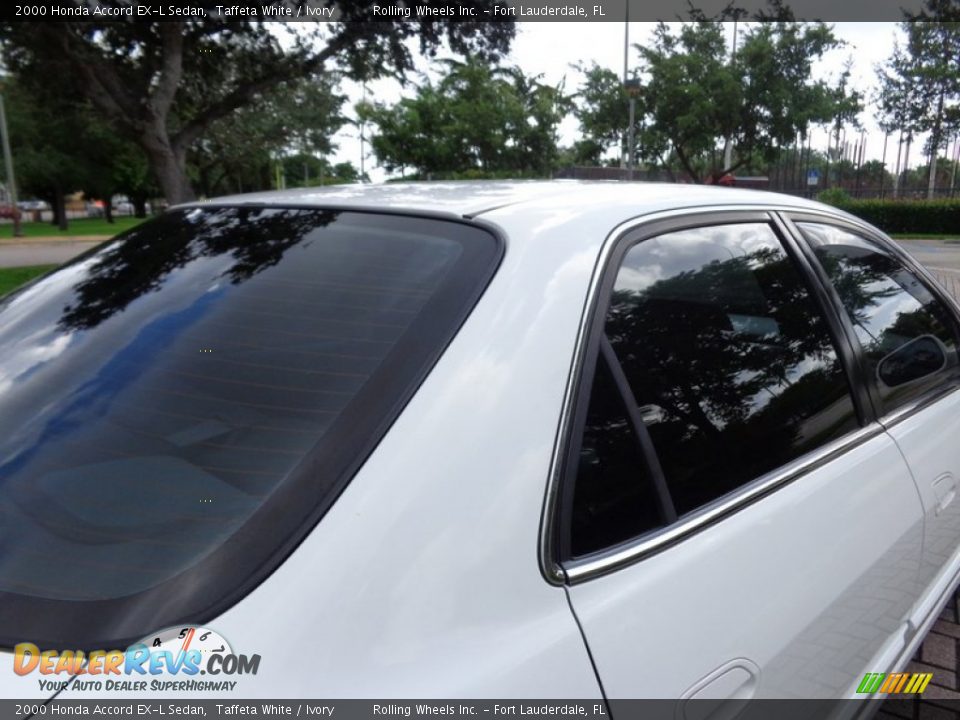 2000 Honda Accord EX-L Sedan Taffeta White / Ivory Photo #14