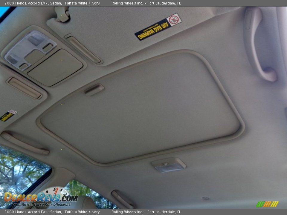 Sunroof of 2000 Honda Accord EX-L Sedan Photo #19