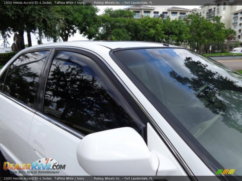 2000 Honda Accord EX-L Sedan Taffeta White / Ivory Photo #28