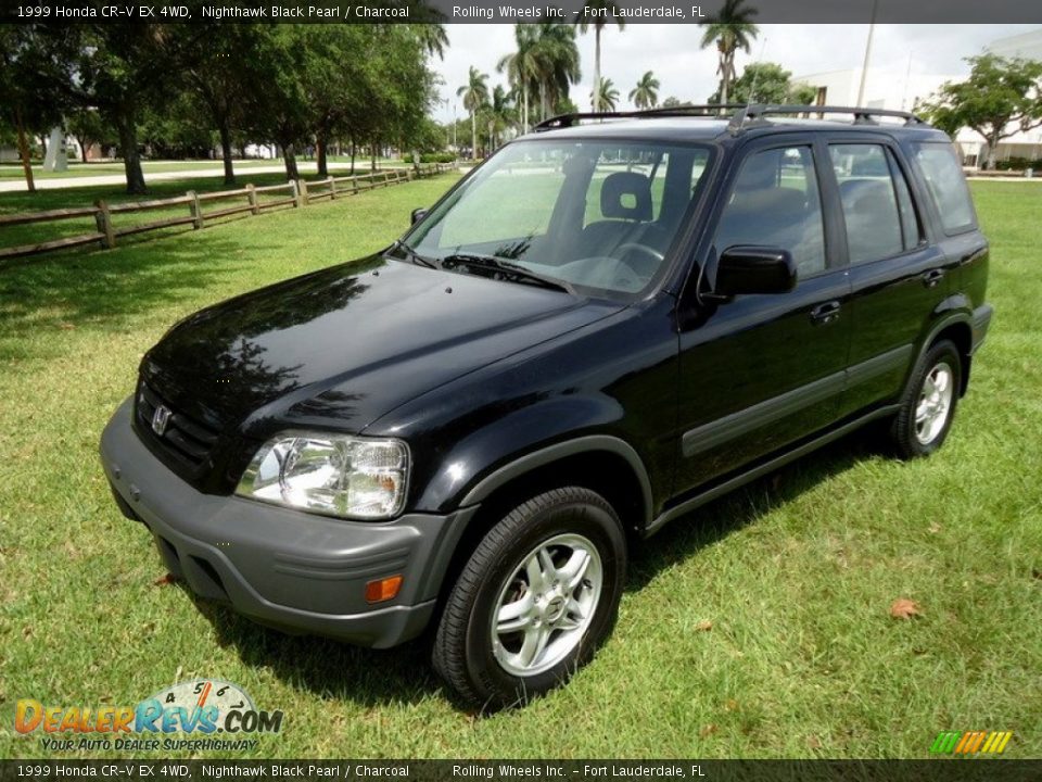 Front 3/4 View of 1999 Honda CR-V EX 4WD Photo #1
