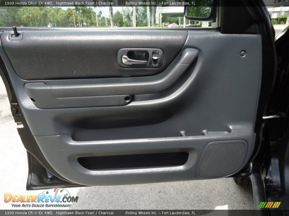 1999 Honda CR-V EX 4WD Nighthawk Black Pearl / Charcoal Photo #32