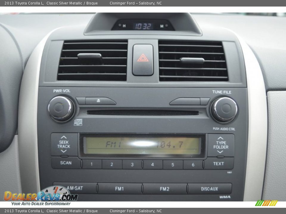2013 Toyota Corolla L Classic Silver Metallic / Bisque Photo #21