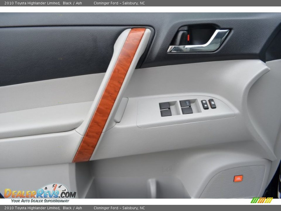 2010 Toyota Highlander Limited Black / Ash Photo #8