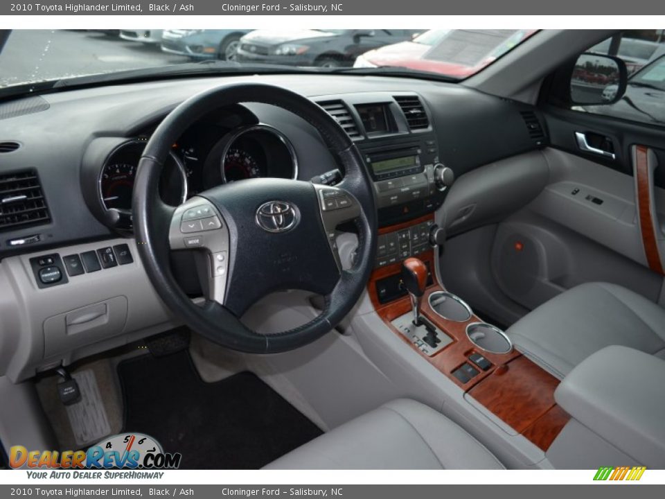 2010 Toyota Highlander Limited Black / Ash Photo #10