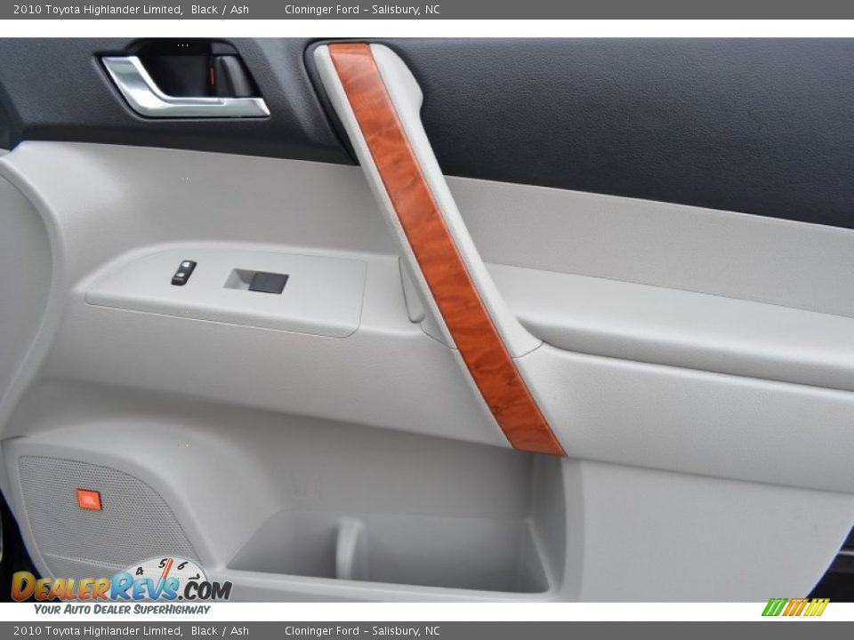 2010 Toyota Highlander Limited Black / Ash Photo #14