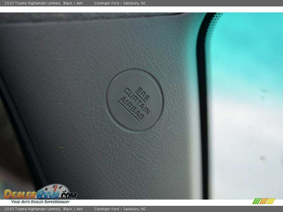 2010 Toyota Highlander Limited Black / Ash Photo #34