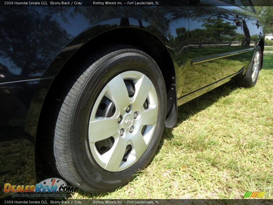 2009 Hyundai Sonata GLS Ebony Black / Gray Photo #14
