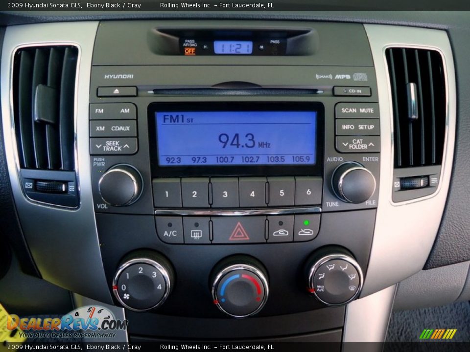 2009 Hyundai Sonata GLS Ebony Black / Gray Photo #19